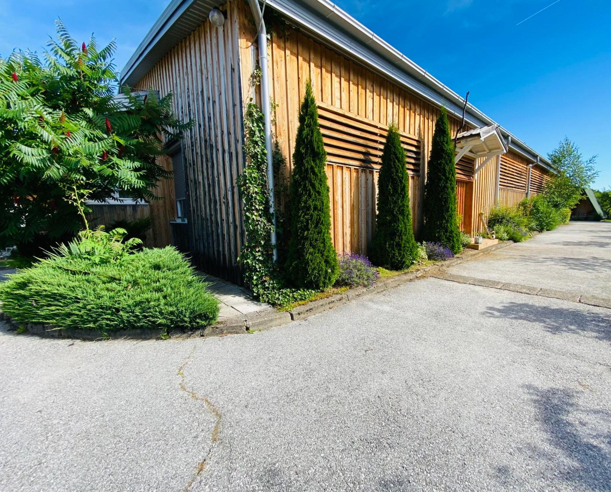 Rooms & Glamping Lana Haus Licko Petrovo Selo Exterior photo
